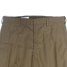 画像をギャラリービューアに読み込む, TWO TUCK SLACKS(STRONG TWIST GABERDINE)