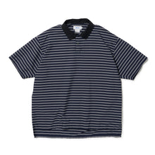 画像をギャラリービューアに読み込む, POLO SHAPED SH S/S (POPLIN/TYPEWRITER BORDER)
