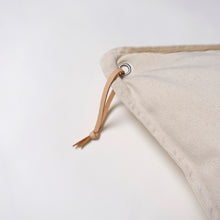 画像をギャラリービューアに読み込む, HP OVERSIZED CUSHION