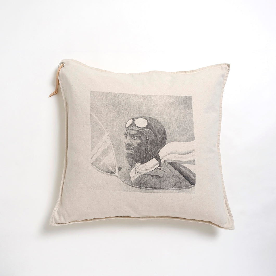 HP OVERSIZED CUSHION